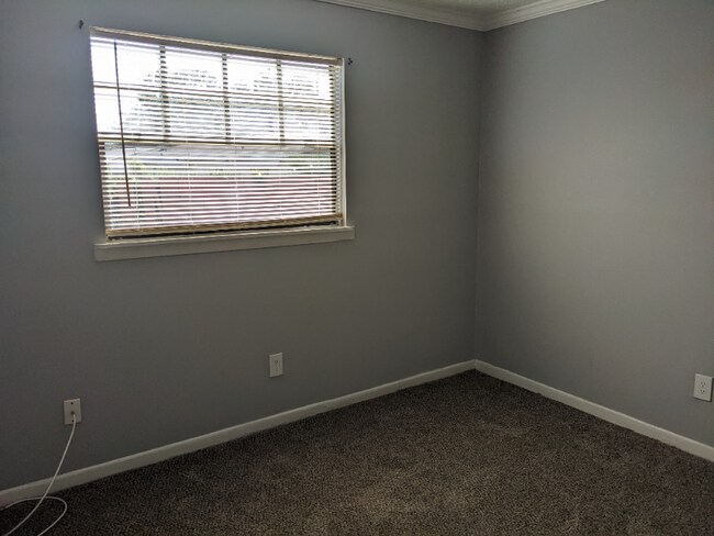 Photo - 3215 Baird Ave Unit J-68