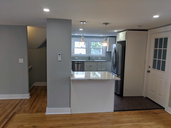 Kitchen - 43 Greenwood St Unidad 43 Greenwood 2