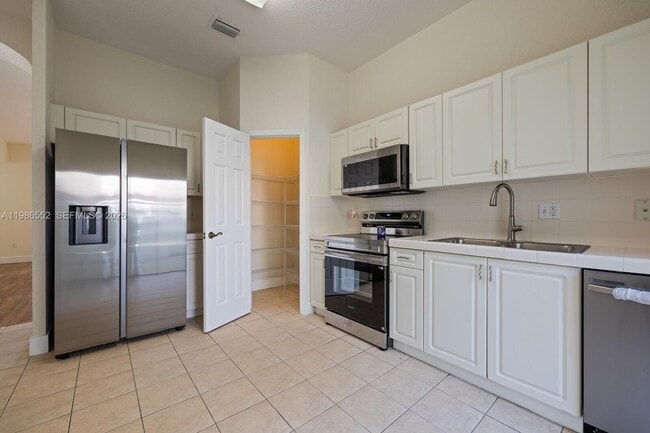 Photo - 1947 SE 24th Terrace