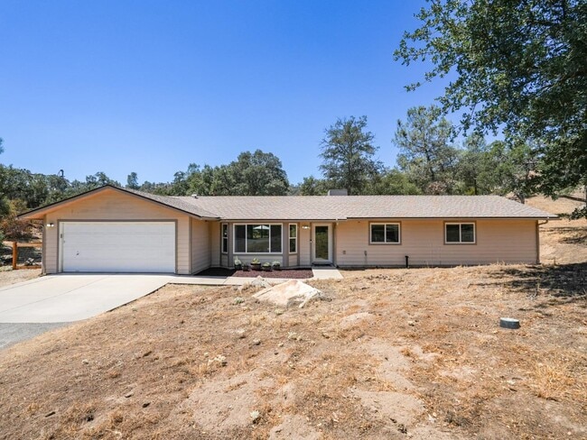 Building Photo - 30212 N Dome Dr