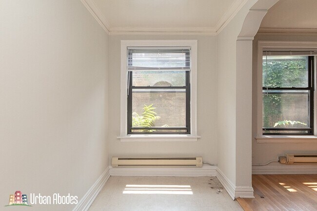 Photo - 533 W Roscoe St Unit A04K