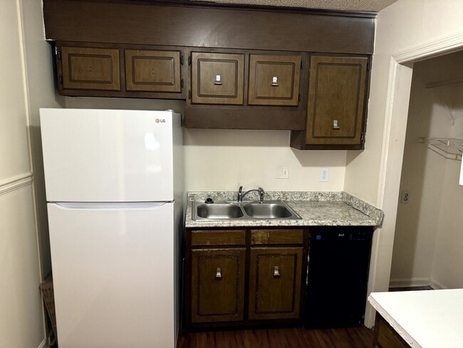 Photo - 2150 Spoleto Ln