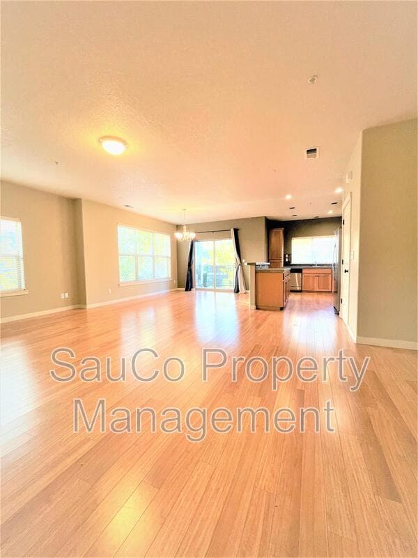 Photo - 626 NE Newstead Ln