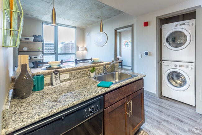 Photo - The Varsity(MI)