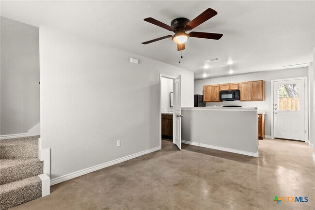 Photo - 304 Blair St