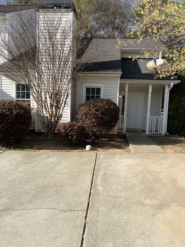 Building Photo - 6336 Wellington Walk Way