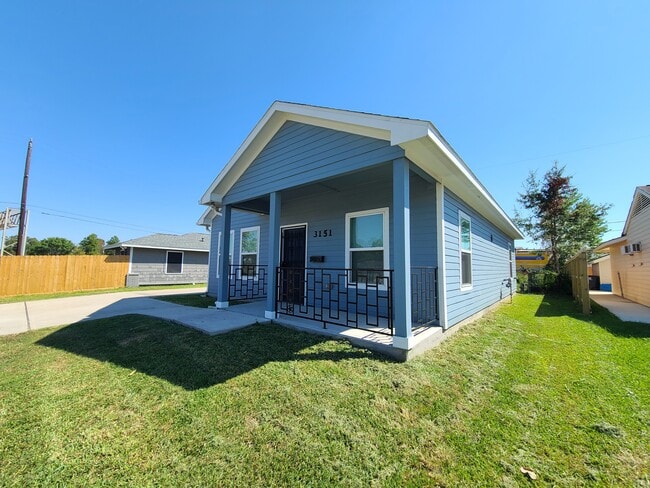 Photo - 3151 Roe Dr