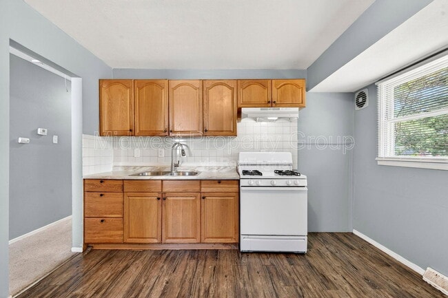 Photo - 409 Shepley Dr