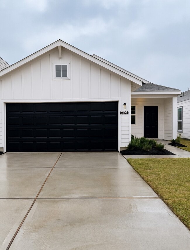 Building Photo - 10226 Clearwick St