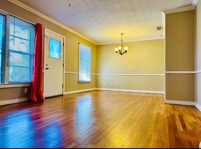 Dinning room - 1603 Takewell St