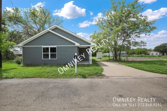 Building Photo - 317 Jones St