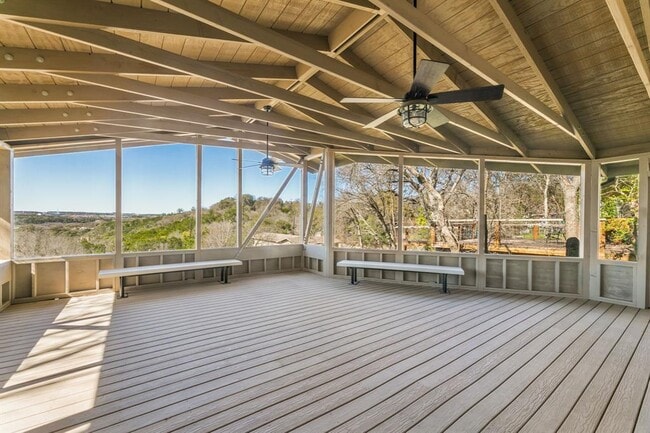 Building Photo - 3309 Westhill Dr