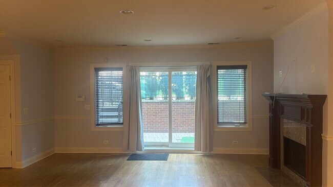 Photo - 4332 N Ashland Ave