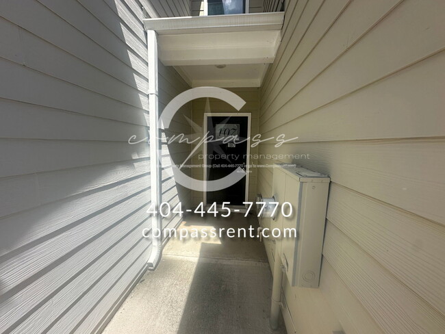 Photo - 107 Squarewood Ln NW
