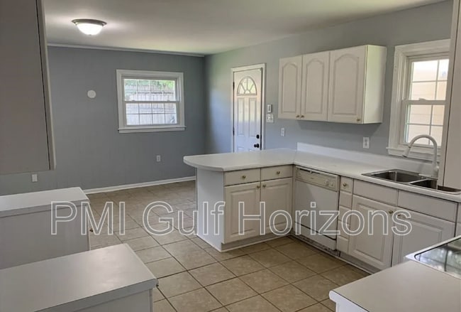 Photo - 6509 Zeigler Blvd