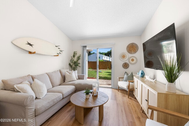 Photo - 1105 Mimosa Cove Ct W