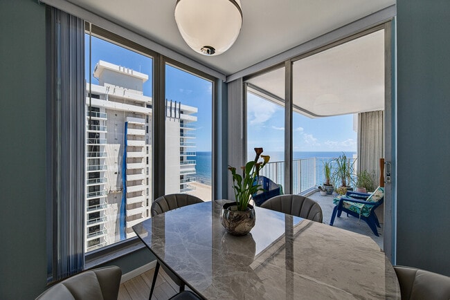 Building Photo - 1010 S Ocean Blvd Unit 1516