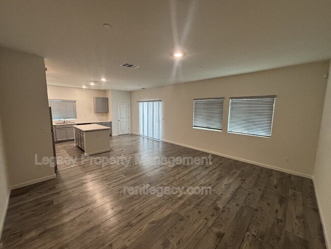 2878 Catalano Wy