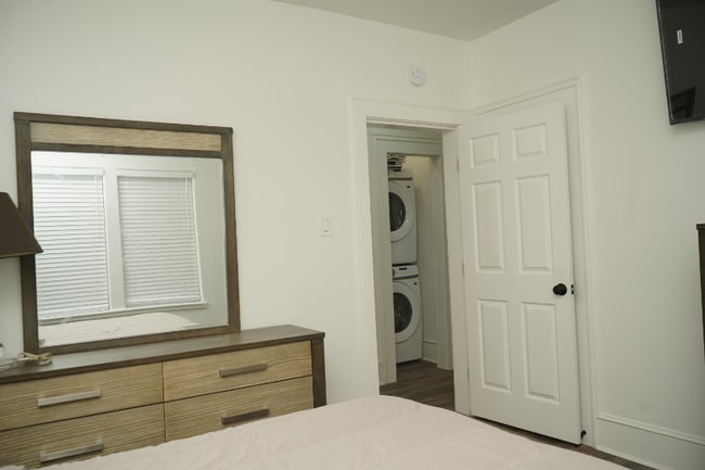 Photo - 2516 Isabella St Unidad 2516