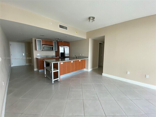 Photo - 185 SW 7th St Condo Unit 2904