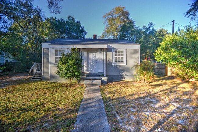 Building Photo - 3835 Capers Ave Rental