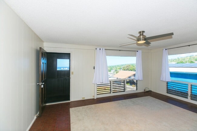 92-793-793 Wainohia St