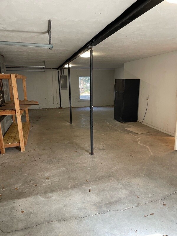 Photo - 1901 Faulk Dr