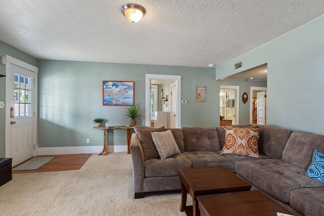 Photo - 806 E Mullan Ave