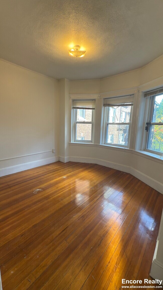 Photo - 163 Summer St Unidad 29