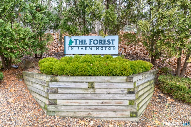 Building Photo - 5 Talcott Forest Rd Unit APT A