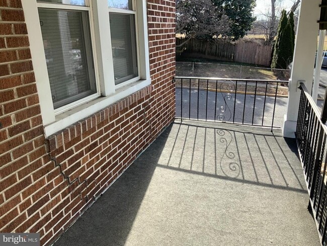 Photo - 254 Cedar Ave