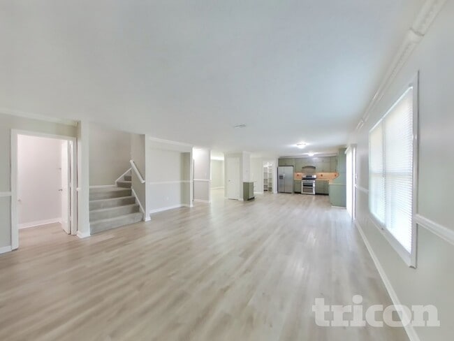 Photo - 1922 Kingen Dr