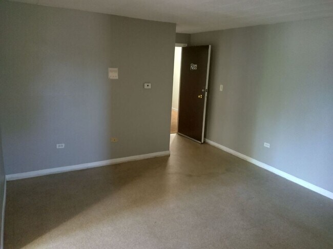 Photo - 1600 Clinton St