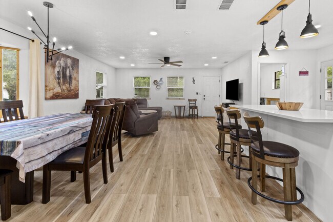2725 NW 44th Pl Unit SI ID1359125P