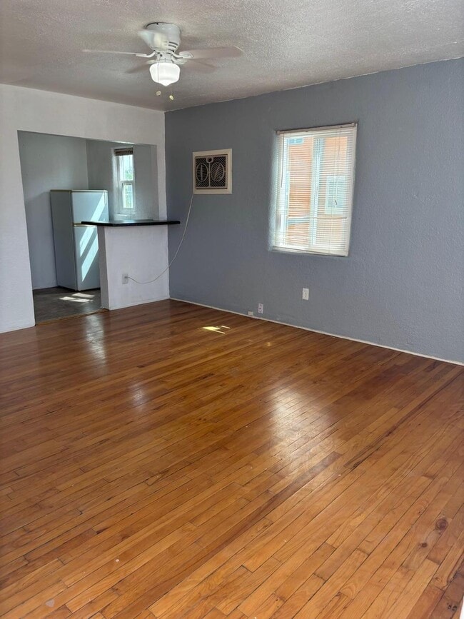 Building Photo - 543 Cedar St SE Rental
