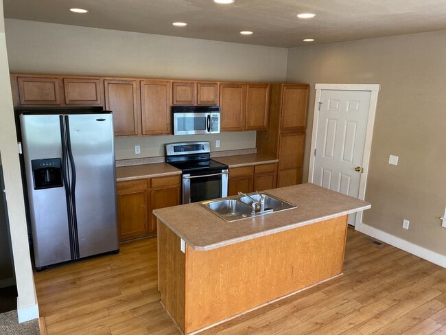 Photo - 5 Bedroom 2 Bath Single Family Home in Bozeman!