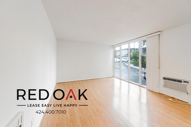 Photo - 2748 Montrose Ave Unit 1