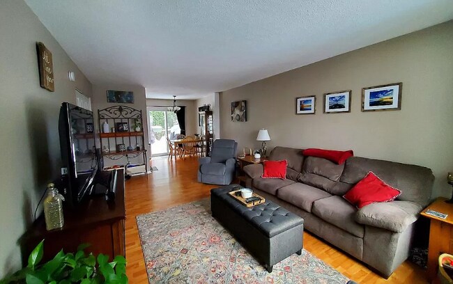 Photo - 5 Grandview Dr Unit R