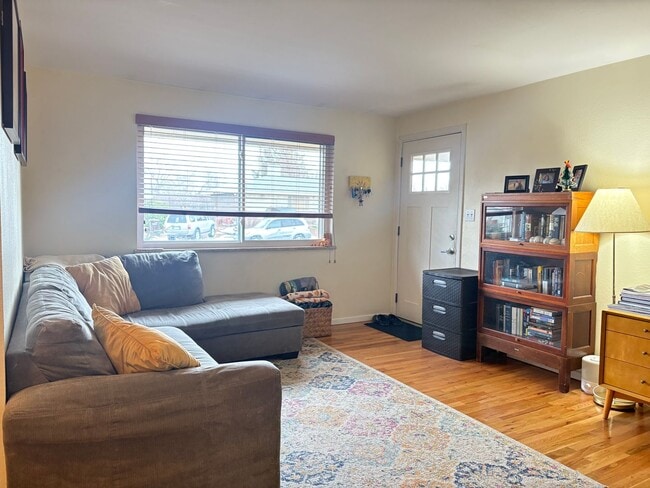 Photo - 3 Bed 1 Bath Home W/Large Backyard Walking Distance To Everything.