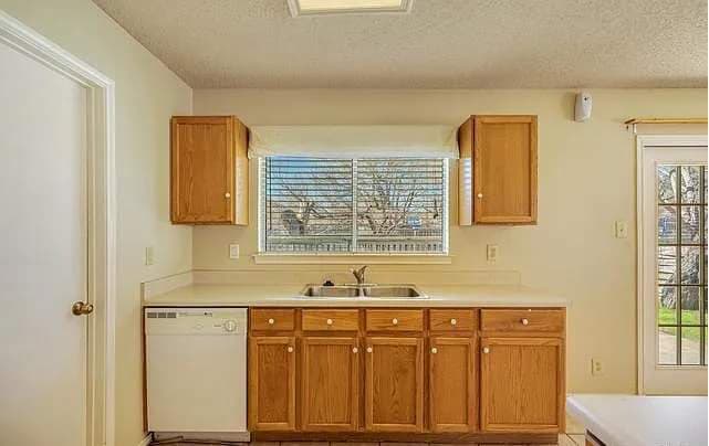 Photo - 7015 Jade Field