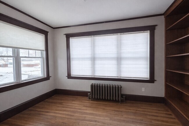 Photo - 875 Fellsway Unit 875