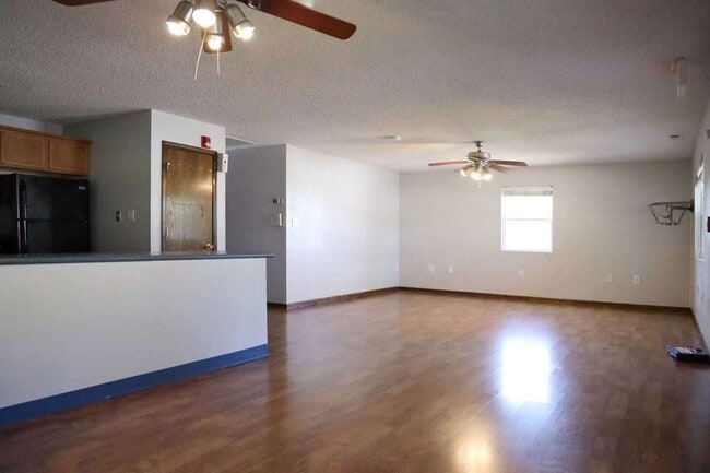 Photo - 204 N Cedar St