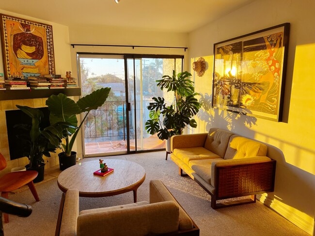 Building Photo - 2519 4th St Unit Ocean Park