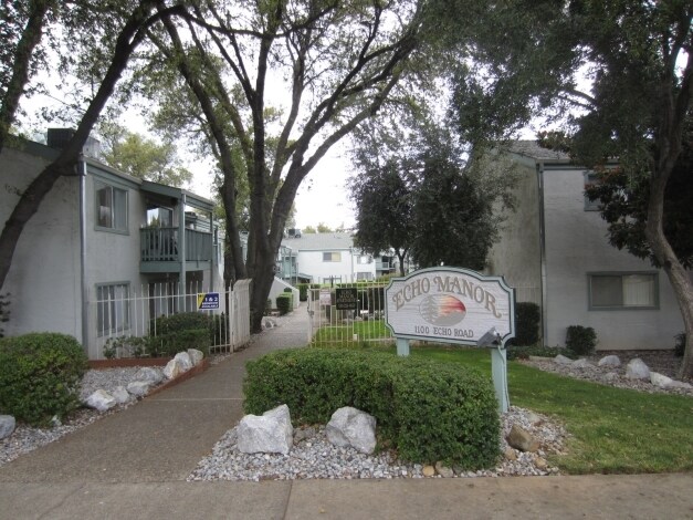 Photo - Echo Manor Apartments