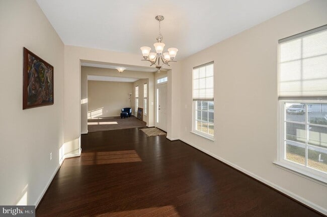 Photo - 1070 Coriander Ln