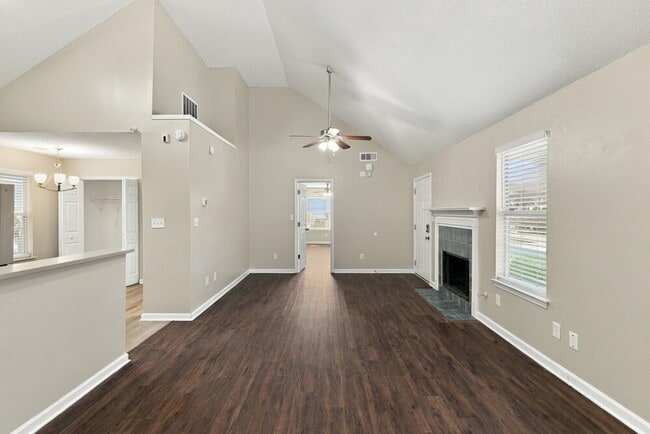 1467 Waterton Trail