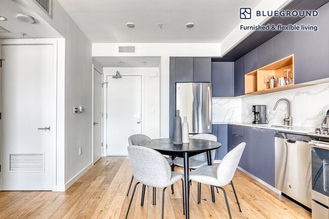 Photo - 7077 W Willoughby Ave Unidad FL6-ID479