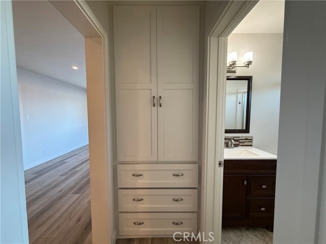 Photo - 657 W 24th St Unidad 1