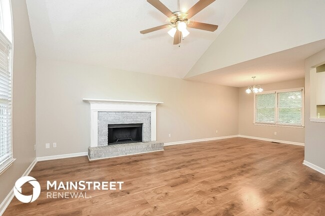 Photo - 19 Widgeon Way SW