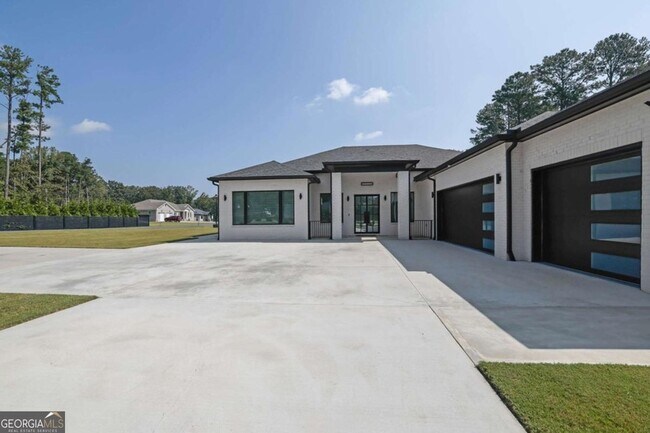 Photo - 2964 Old Peachtree Rd NE